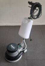 Hisaki Japan  floor scrubber with BRUSHES