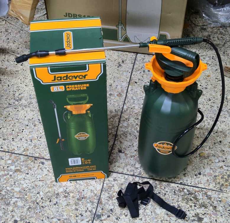 d8bf392b-f52c-40af-8609-b4fd11c94ef6 Jadever JDRS1580 Pressure sprayer 8L Safety valve - Image 1